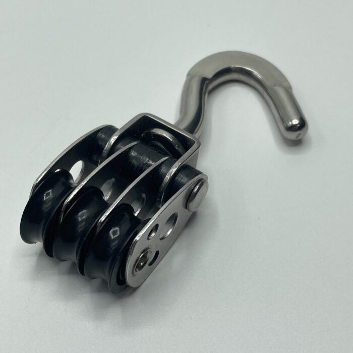 Triple micro block with hook