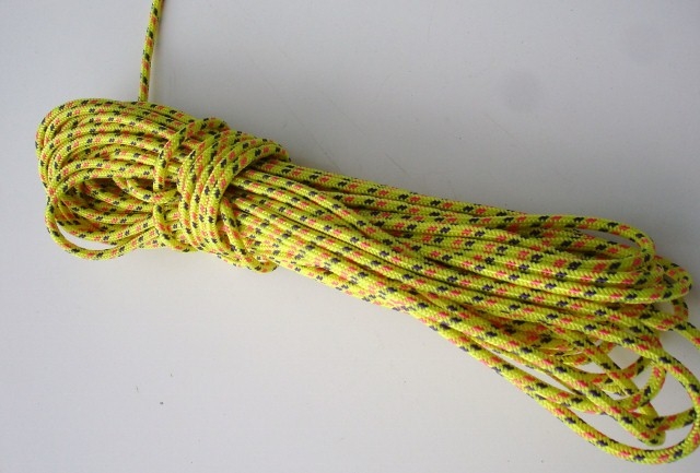 Dart16 gennaker halyard, 4mm dyneema non-stretch.D16