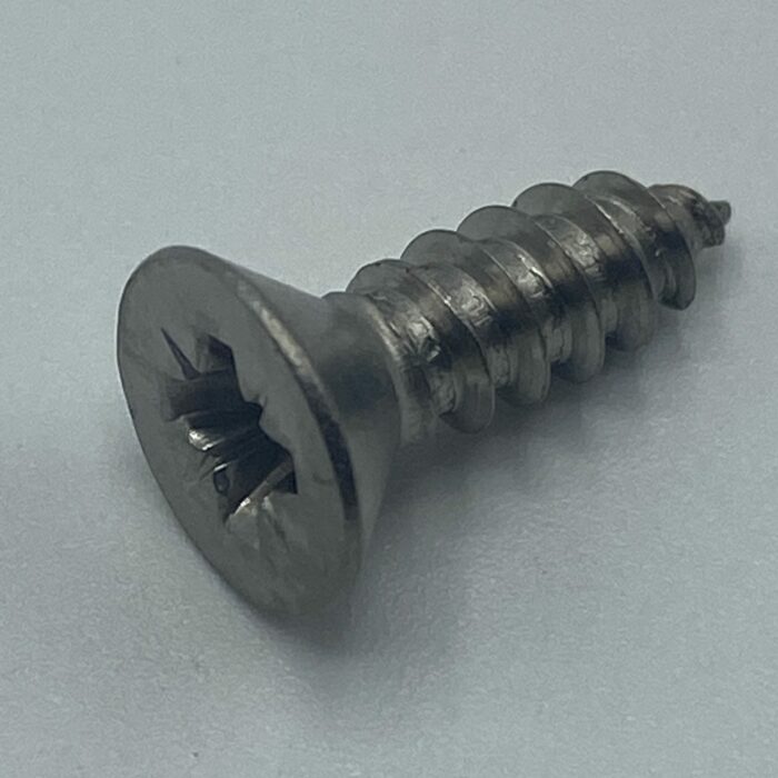Screw S/S No8
