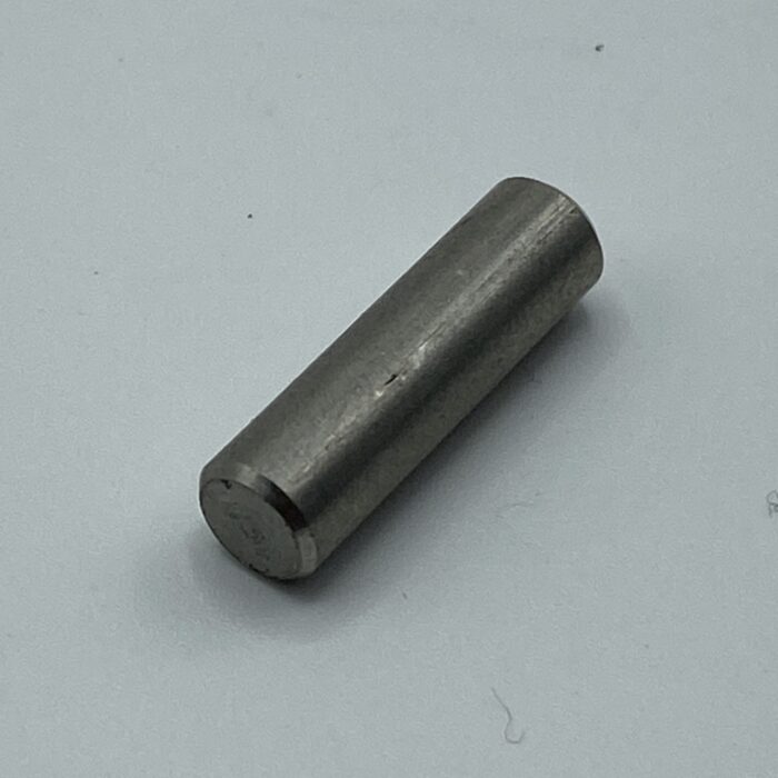 Dart pintle roller axle