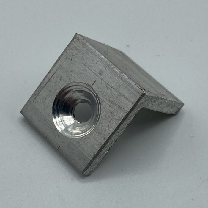 Rudder blade "L" anvil.