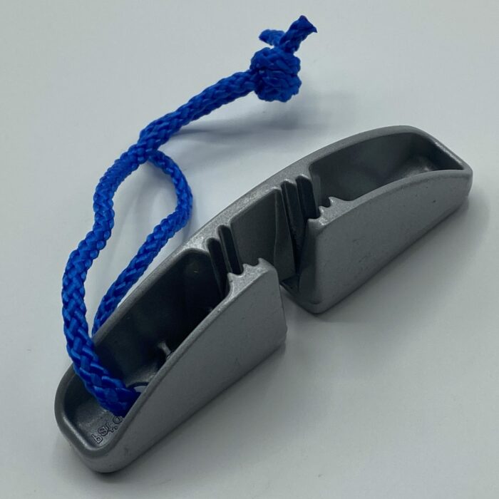 Clam cleat powergrip